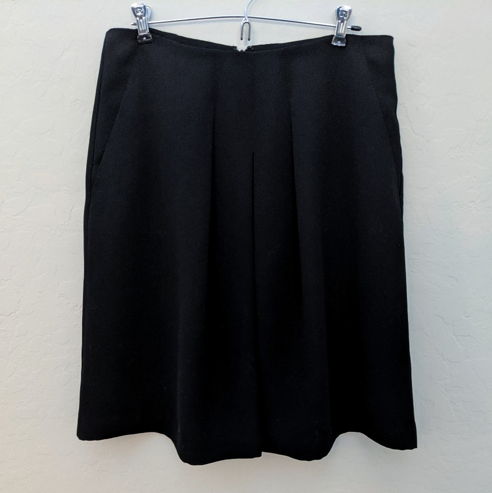 Black Vince Skirt w/ Pockets sz 10
